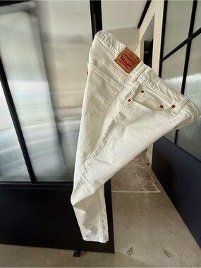 Levi's Women's Straight Leg White Jeans with Copper Rivets